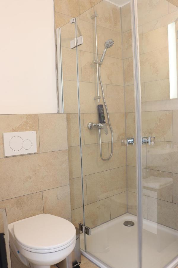 Motel Bergtheim - Self Check-In ภายนอก รูปภาพ