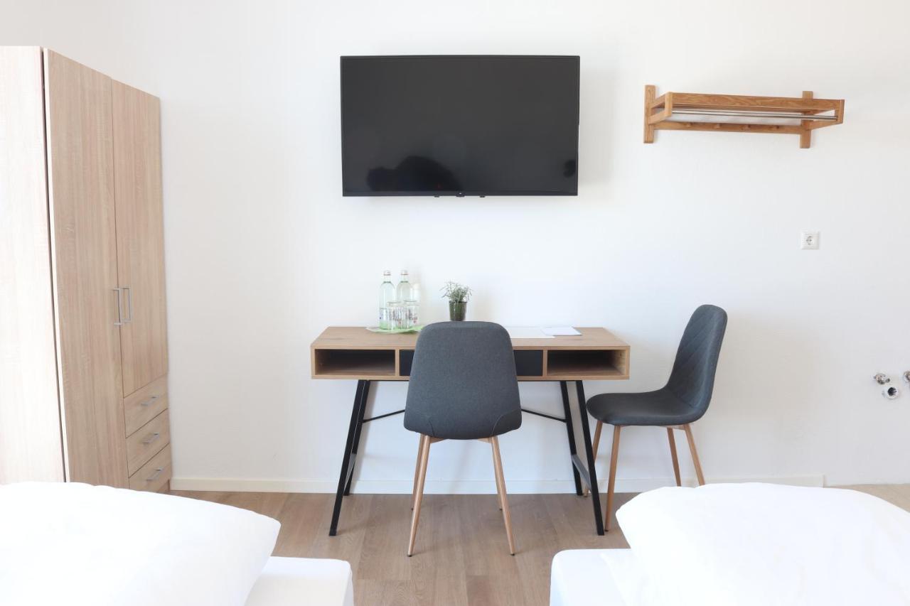 Motel Bergtheim - Self Check-In ภายนอก รูปภาพ